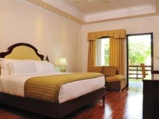  Le Roi Resort